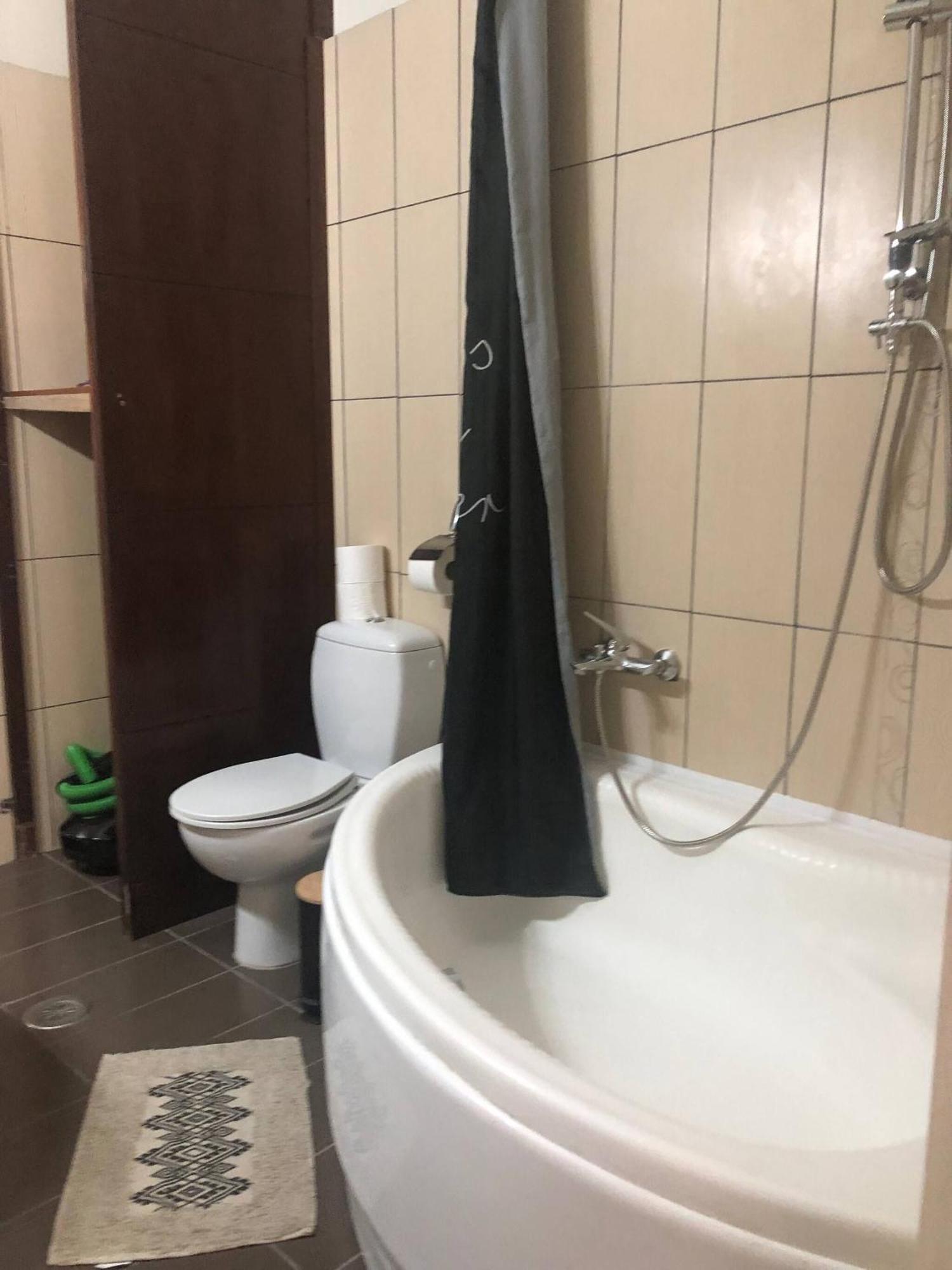 Apartment 2 Bedroom Spacious Garden