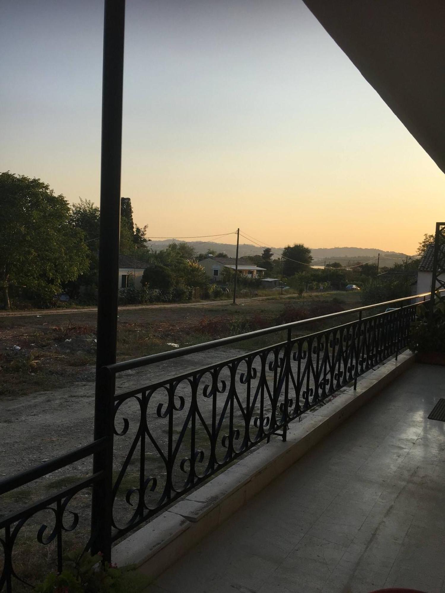 2 Bedroom Spacious Garden Apartment Kanoni (Corfu)