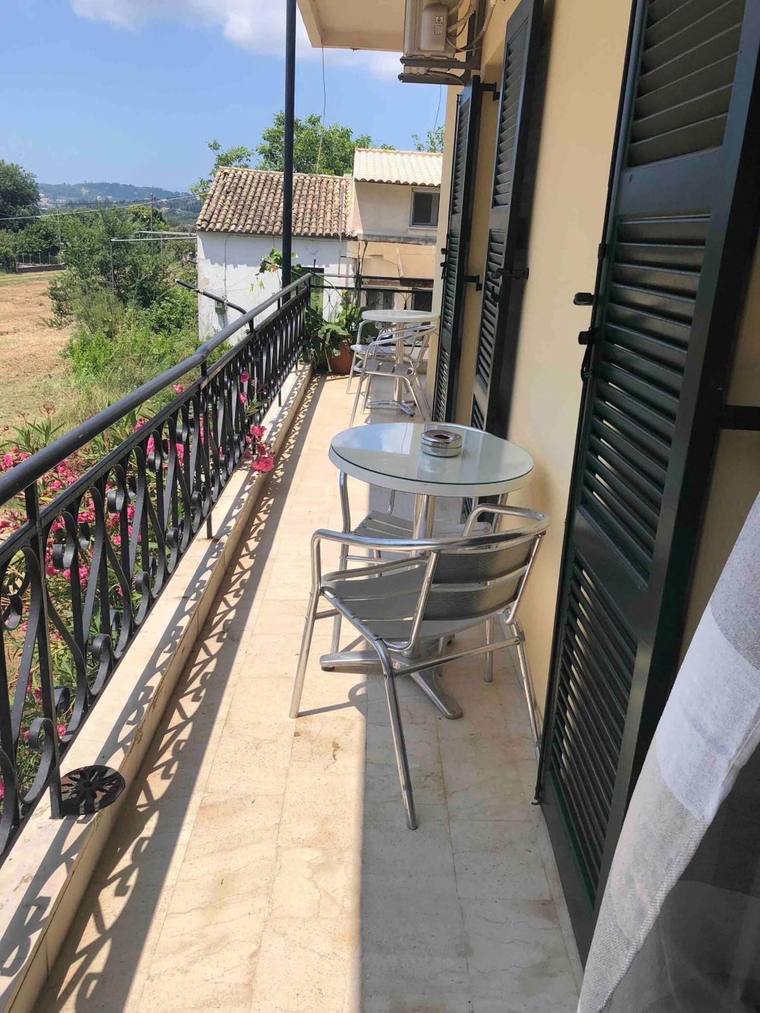 Apartment 2 Bedroom Spacious Garden Kanoni (Corfu)