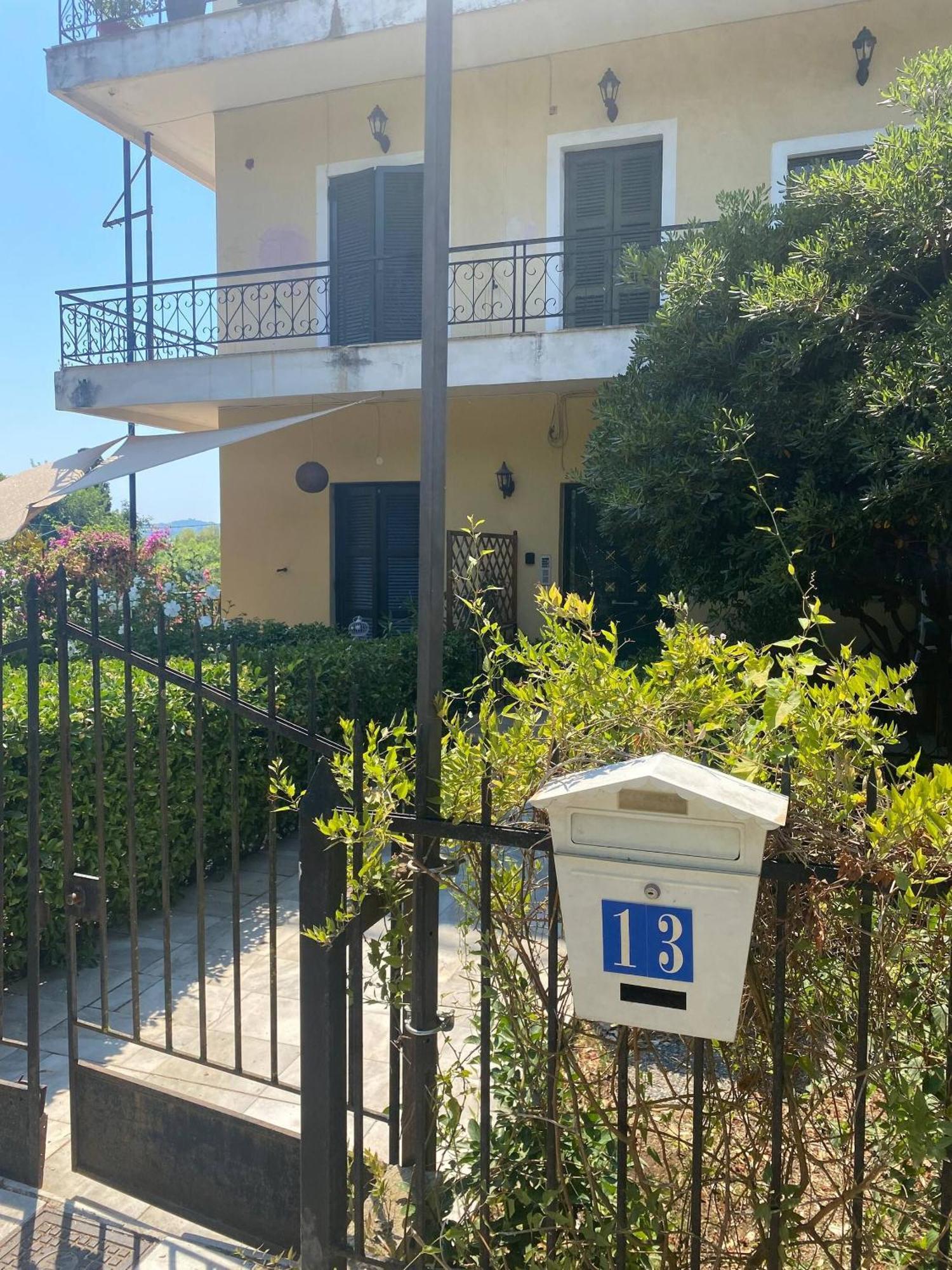 Apartment 2 Bedroom Spacious Garden Kanoni (Corfu)