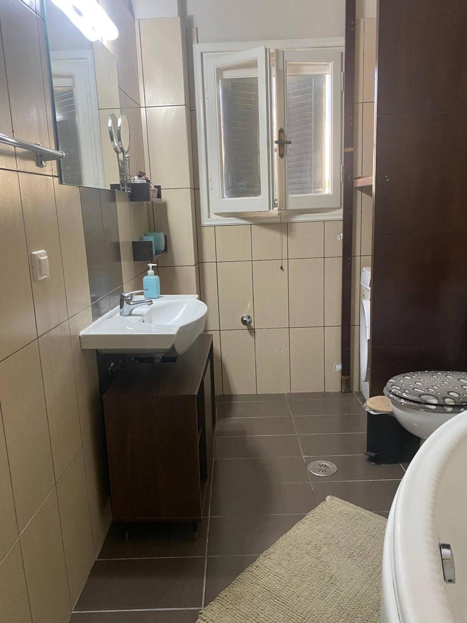 2 Bedroom Spacious Garden