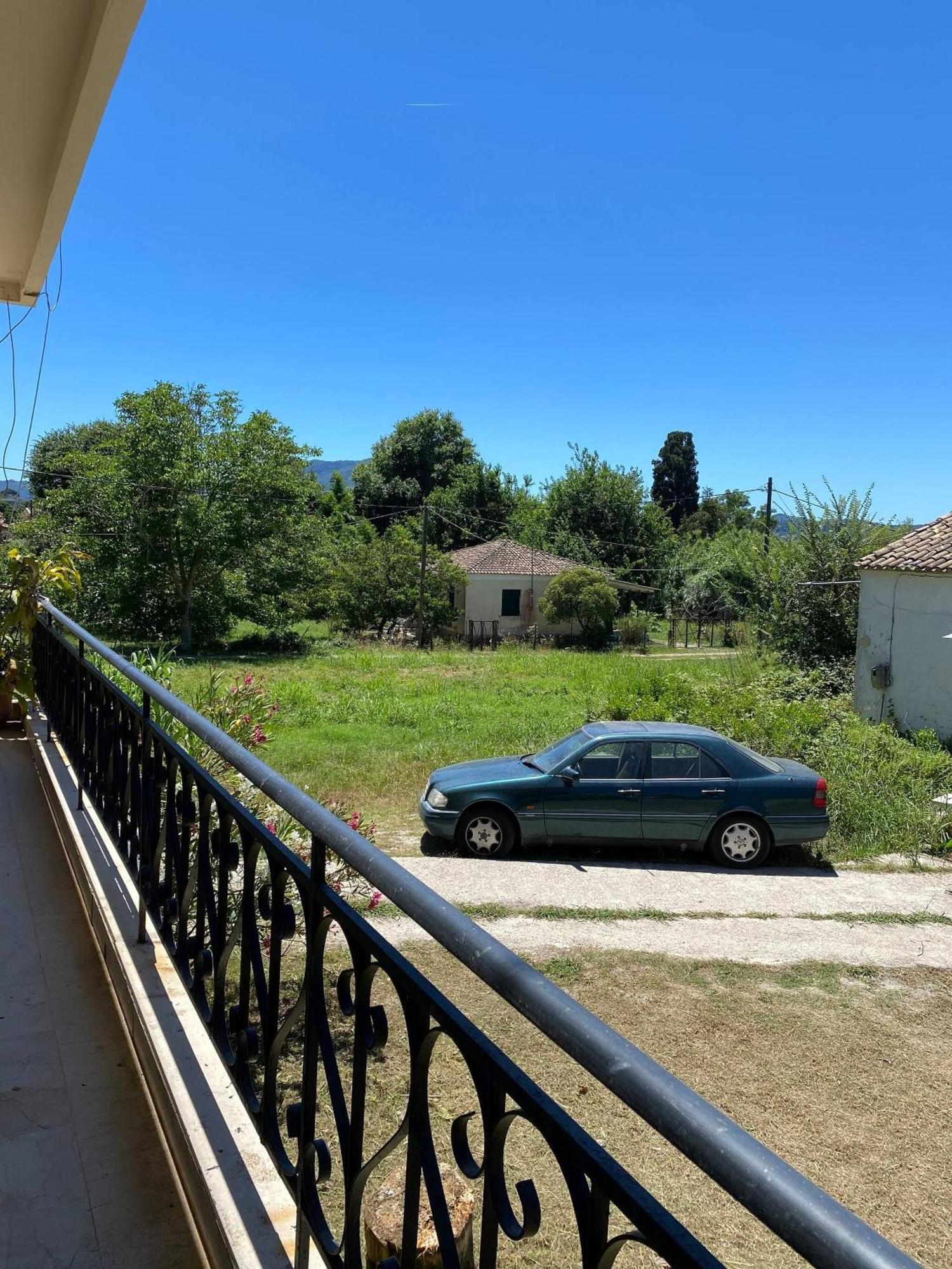 2 Bedroom Spacious Garden Apartment Kanoni (Corfu)