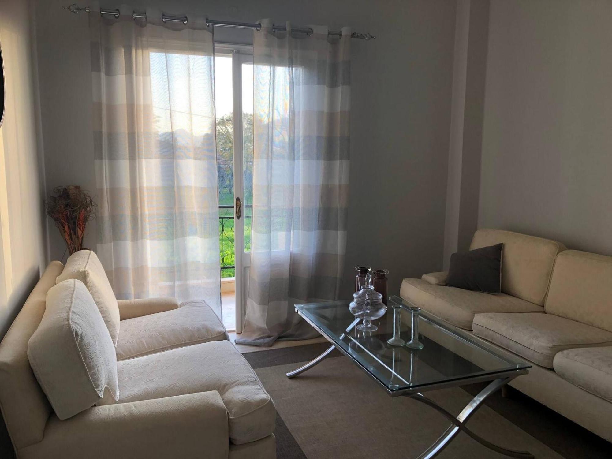 2 Bedroom Spacious Garden * Kanoni (Corfu)